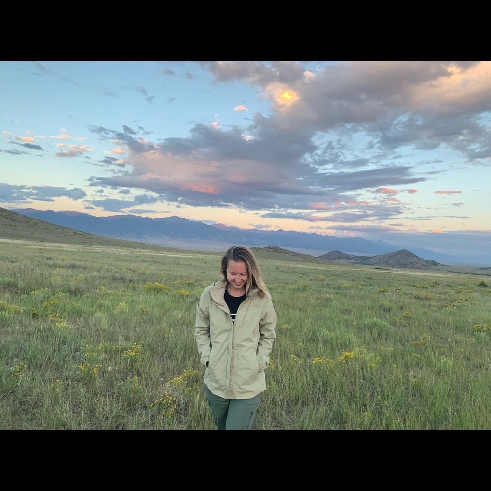 Meet your Posher, Elizabeth t